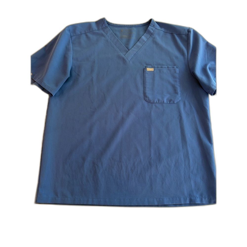 FIGS Men's Leon Scrub Top‎ Blue V-Neck 3-in-1 Chest Pocket, Size XXL